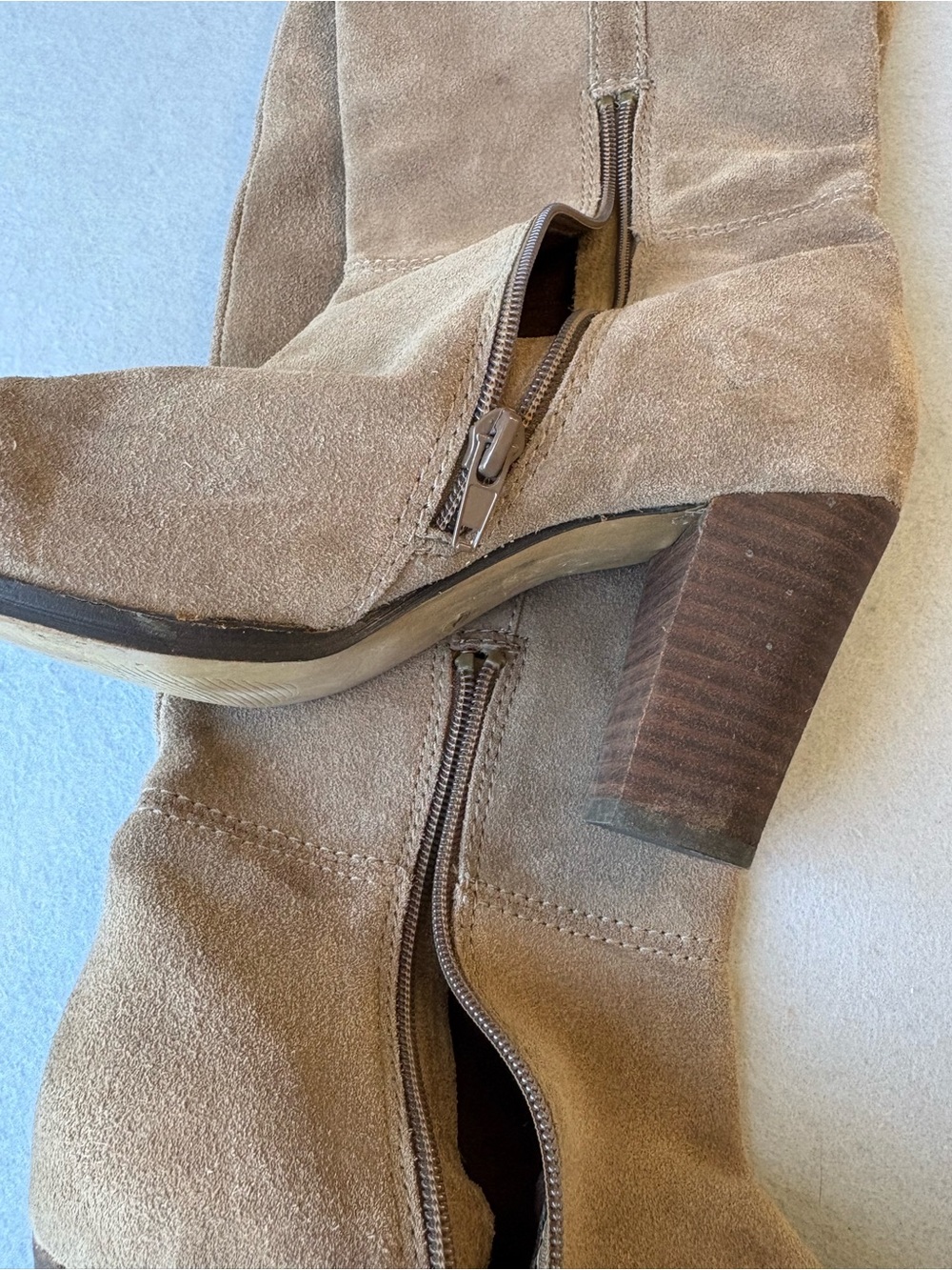 Dolce Vita Tan Myste Suede Knee-High Block 3” Heel Boots Sz 9 - Picture 13 of 13